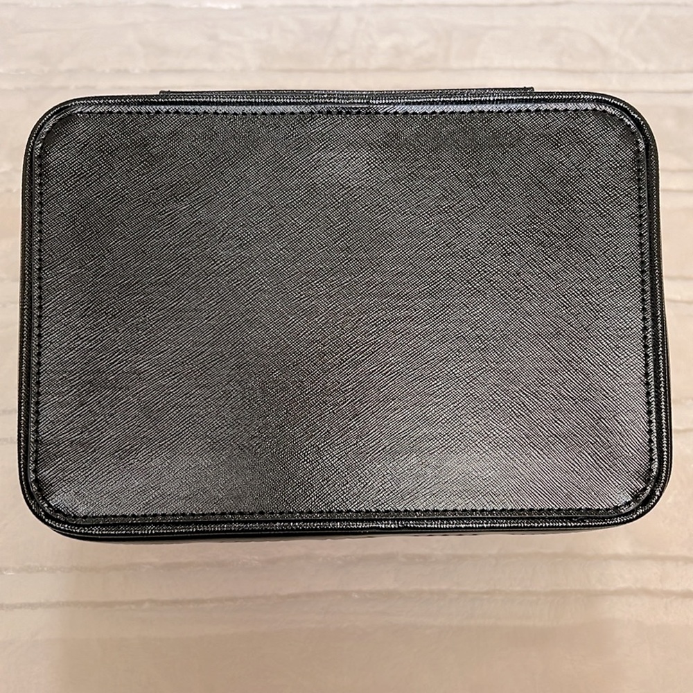 Victoria’s Secret Weekender Travel Case Makeup Storage Organizer Black Rose Gold - Picture 4 of 7